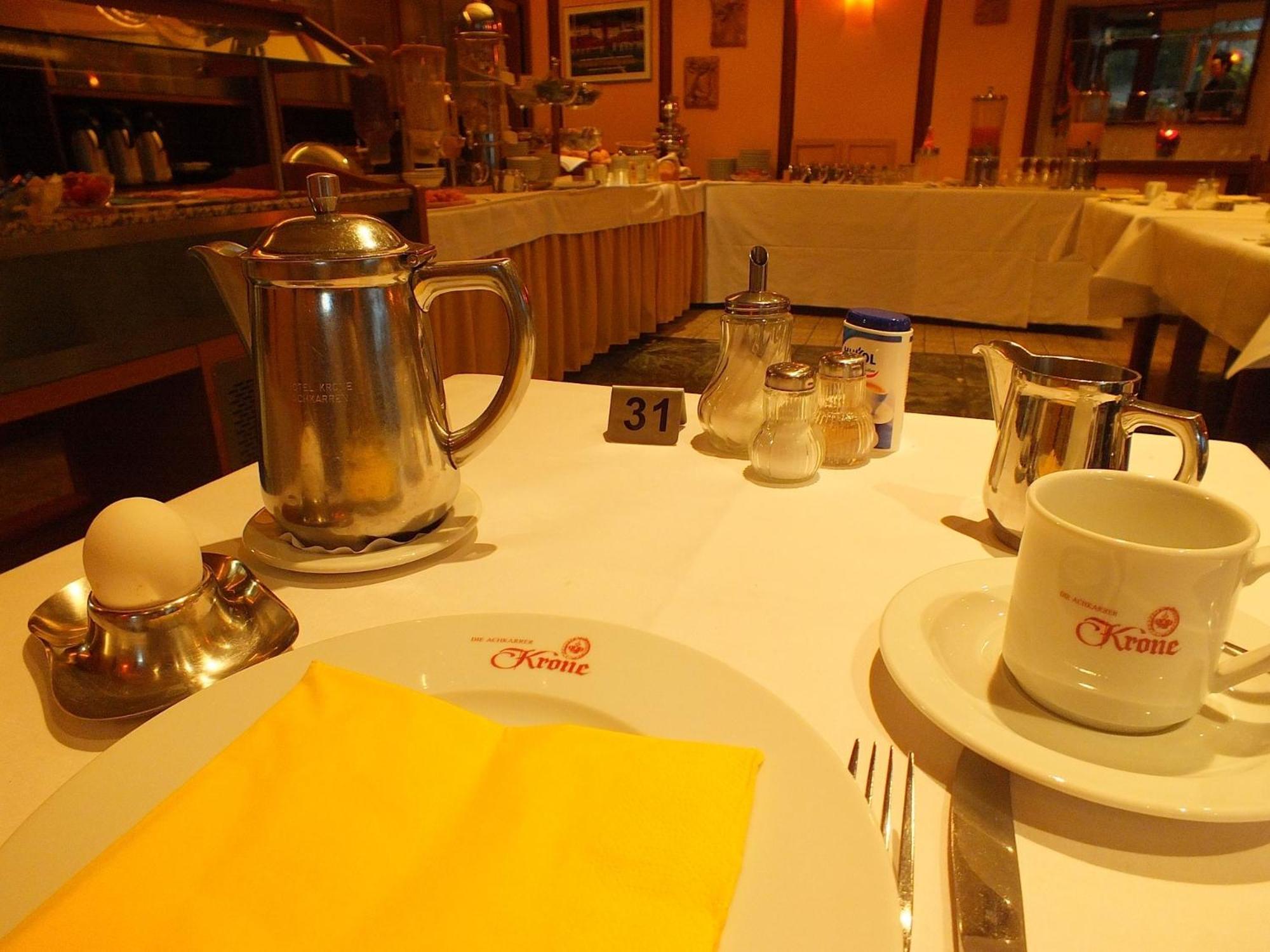 Achkarrer Krone Hotel Achkarren ภายนอก รูปภาพ