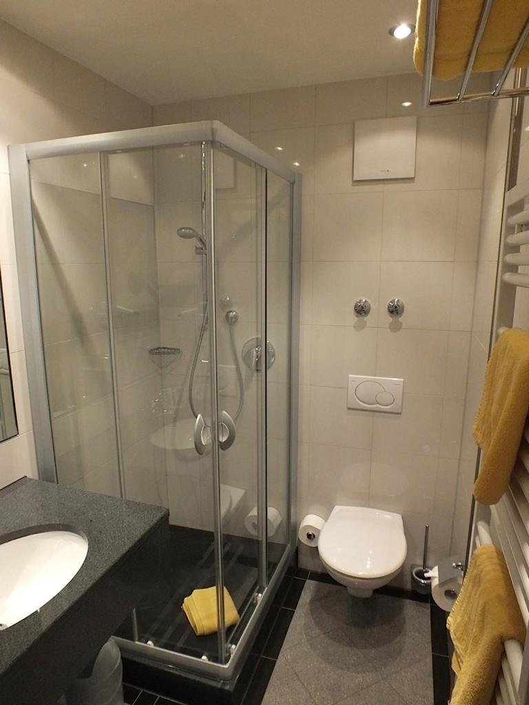 Achkarrer Krone Hotel Achkarren ภายนอก รูปภาพ