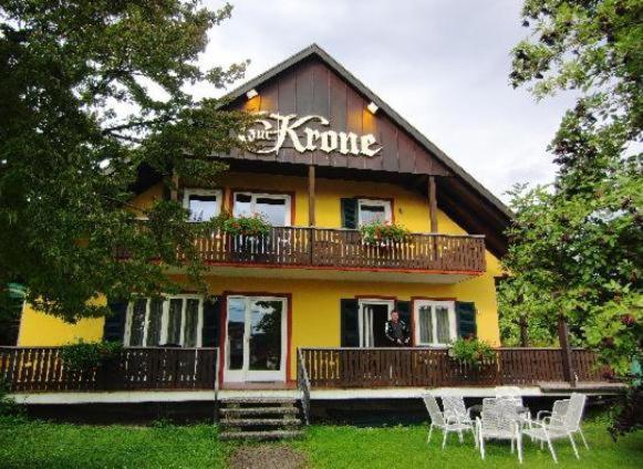 Achkarrer Krone Hotel Achkarren ภายนอก รูปภาพ